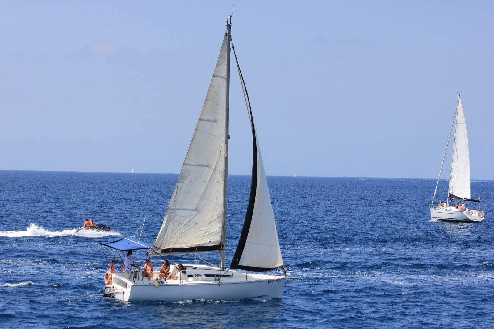 Kleine Segelyachtcharter mit Skipper in Teneriffa Süd