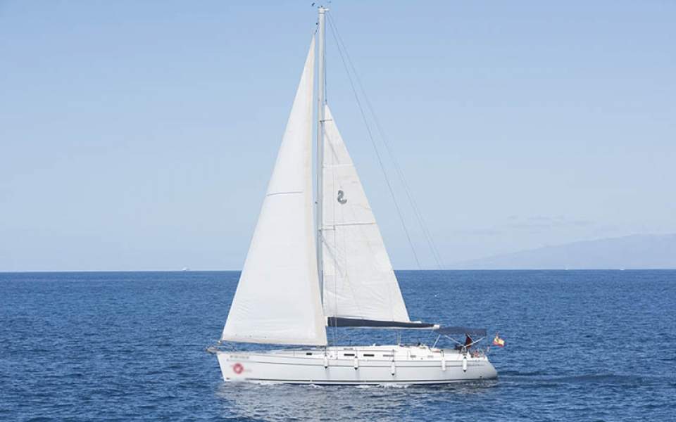 Große Segelyacht Charter mit Skipper in Teneriffa Süd